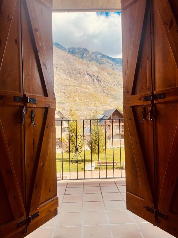 Apartamento Conques Linsoles / Benasque Eriste Bagian luar foto